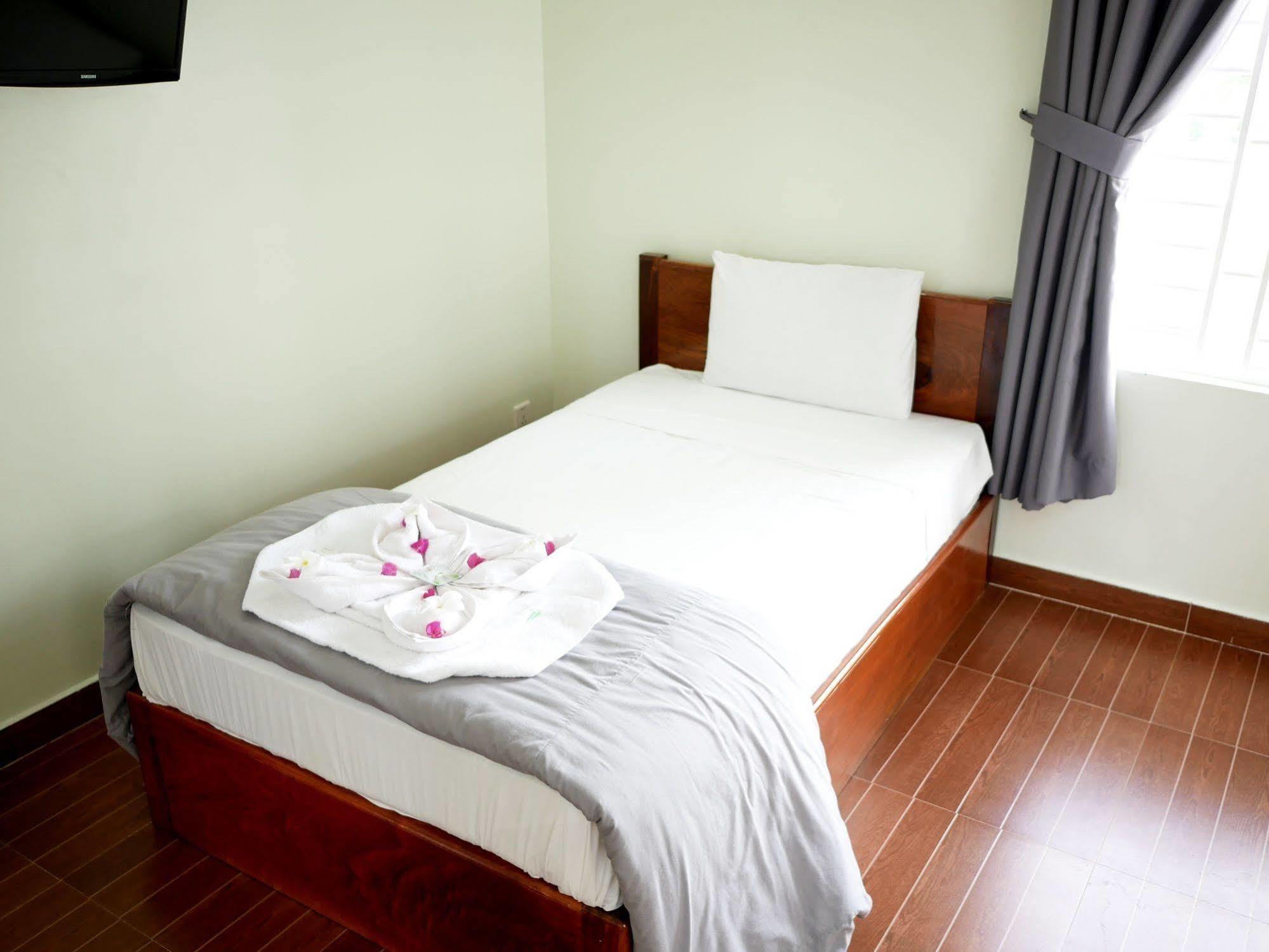 Blue Buddha Hotel กำปอต ภายนอก รูปภาพ